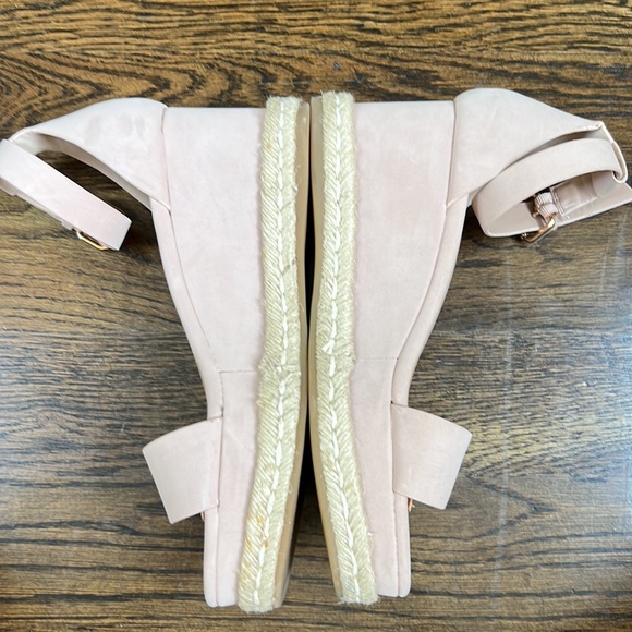 BCBG Addie Ankle Strap Espadrilles Size 9 - Picture 4 of 7